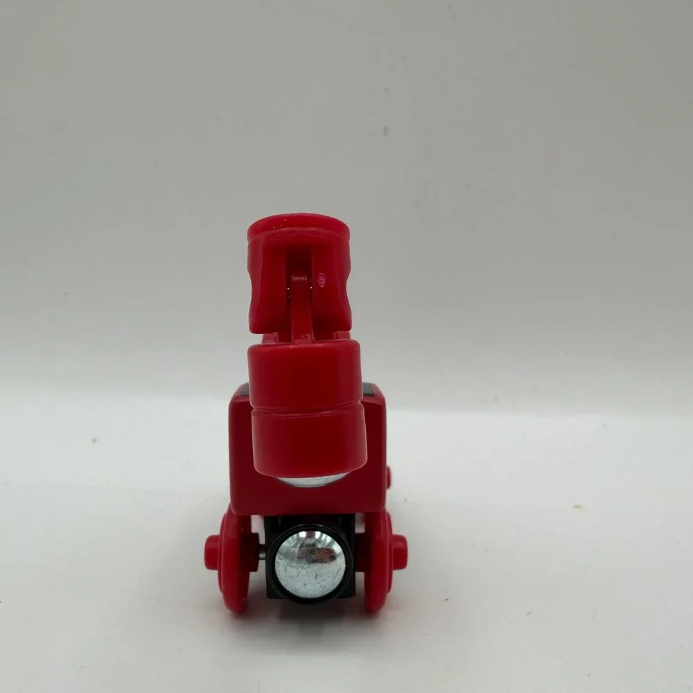 Thomas & Friends Wooden Railway Harvey Crane Engine GGG32 Red No 27 Train Toy